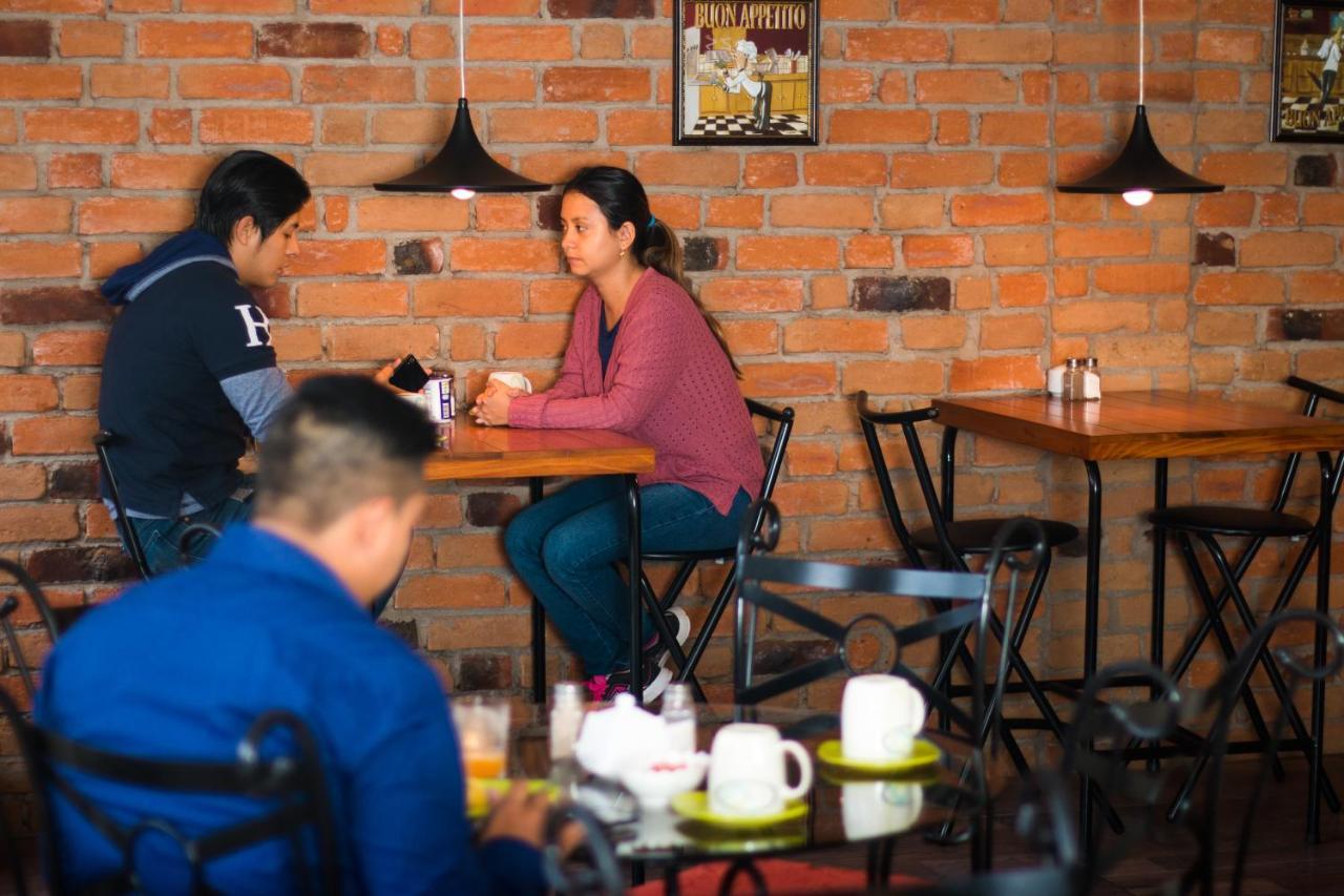 Hostal Capri Quito Luaran gambar