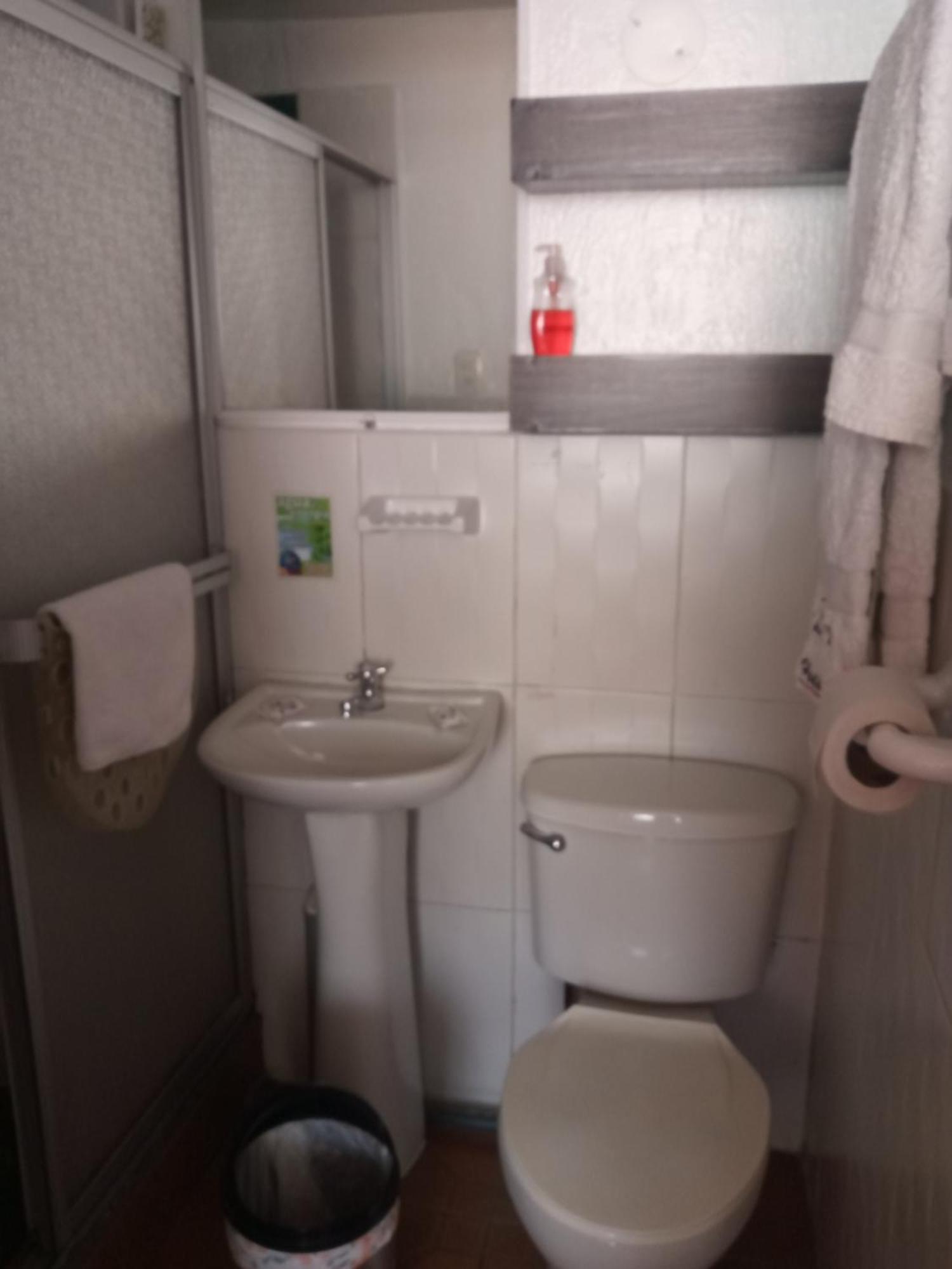 Hostal Capri Quito Luaran gambar
