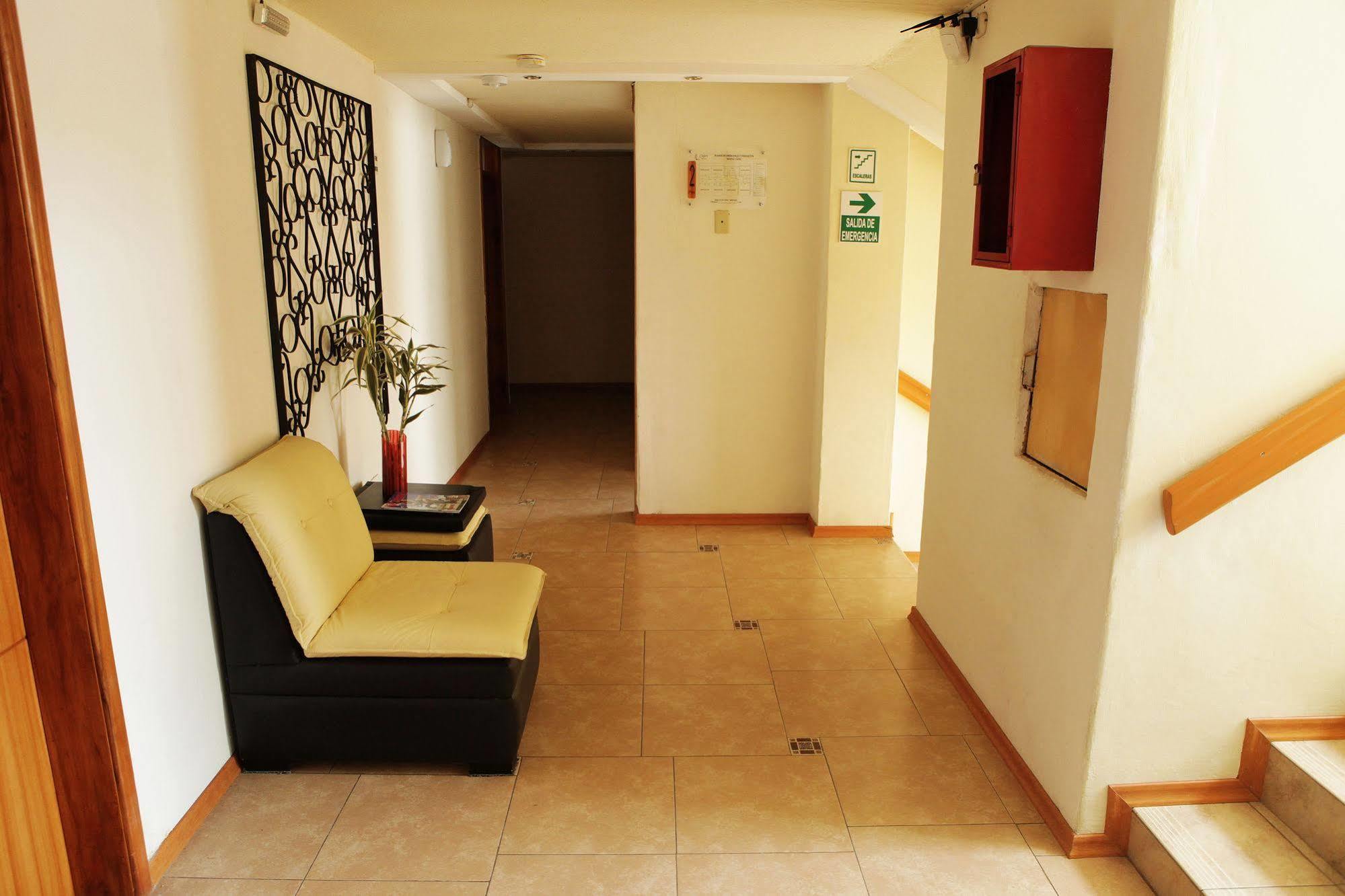 Hostal Capri Quito Luaran gambar
