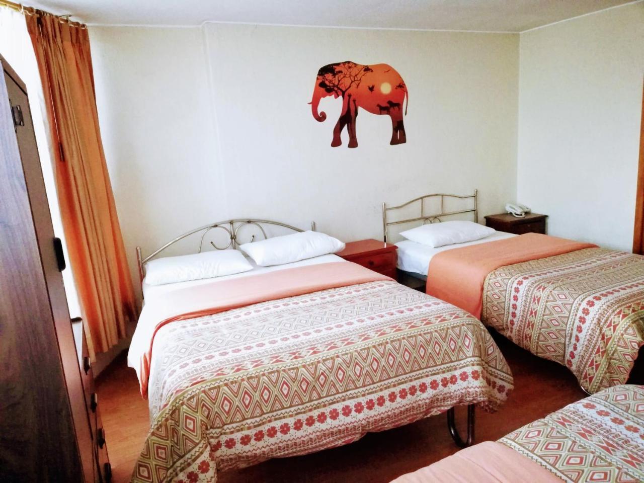 Hostal Capri Quito Luaran gambar