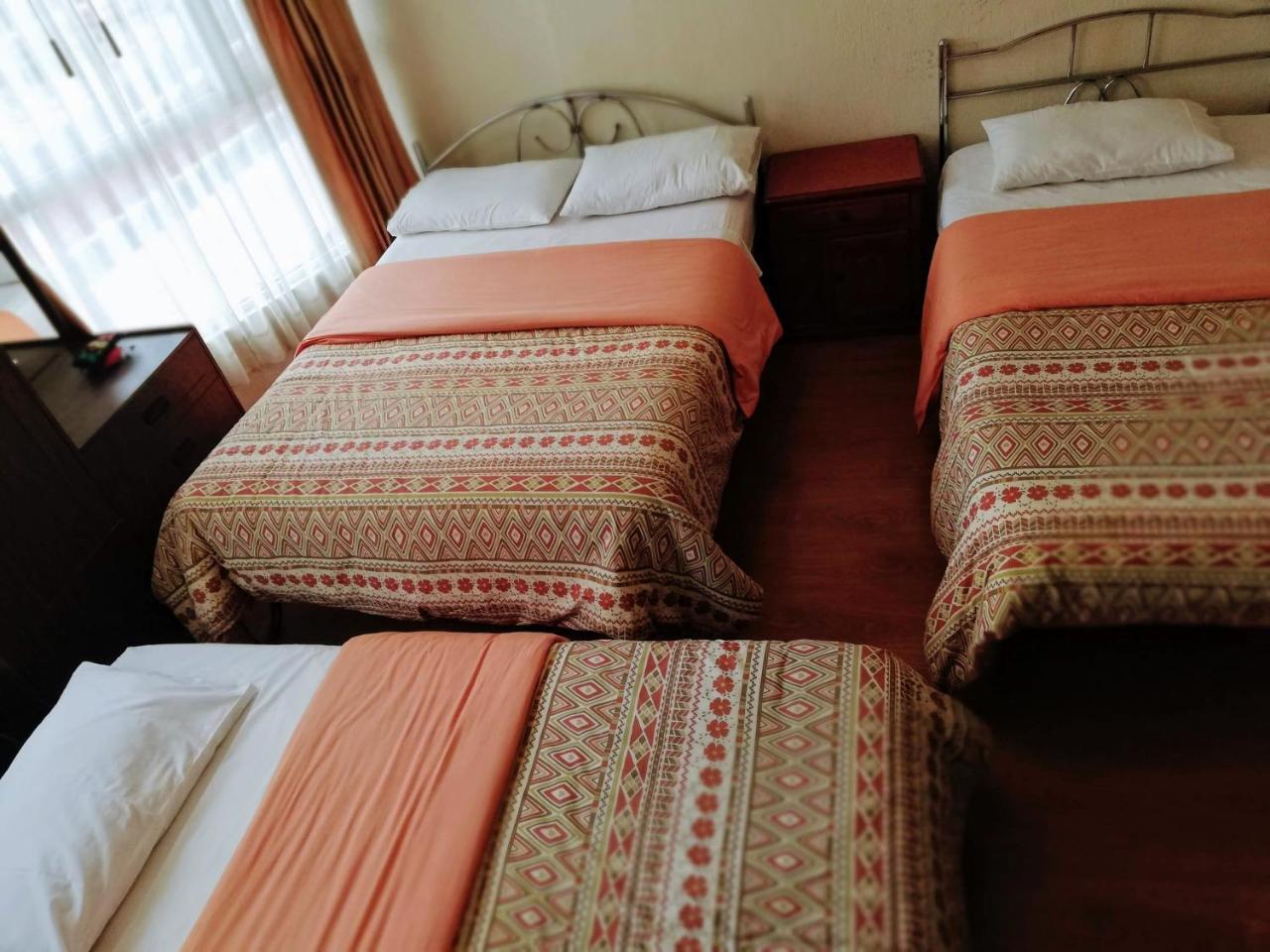Hostal Capri Quito Luaran gambar